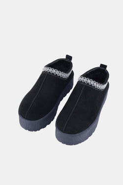 Cute Weeboo Platform Embroidered Trim Slip-On Boots