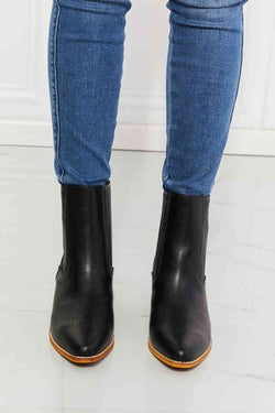 Cute MMShoes Love the Journey Stacked Heel Chelsea Boot in Black2